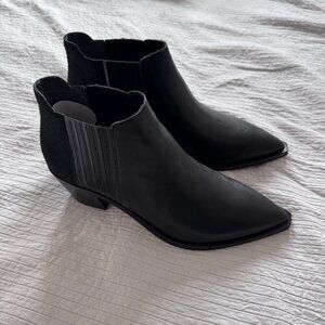 Dolce Vita Shana Pointed Toe Leather Black Ankle Boots